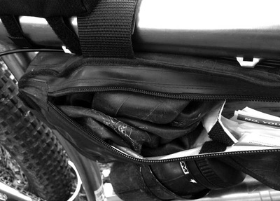 Beerbabe bespoke frame bag, photo 7 of 7