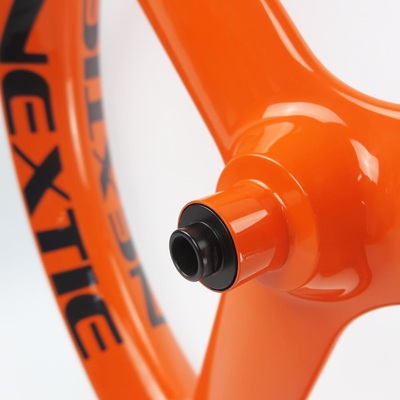 Nextie Wild Dragon Tri-Spoke, photo 2 of 7