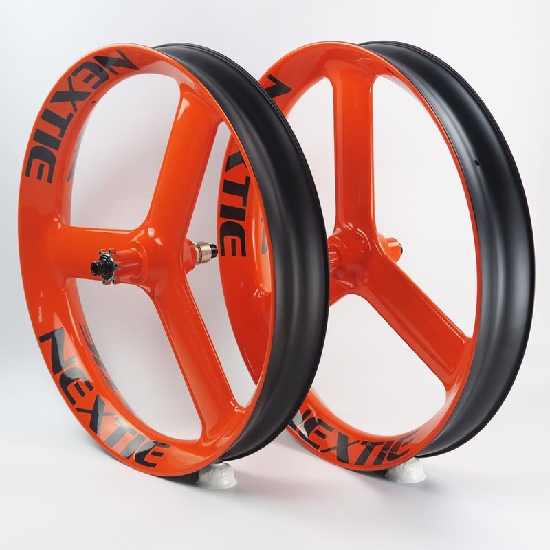 Nextie Wild Dragon Tri-Spoke, photo 1 of 7