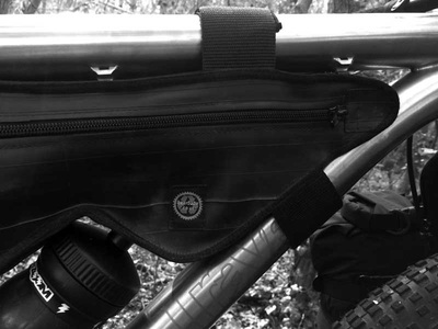 Beerbabe bespoke frame bag, photo 6 of 7