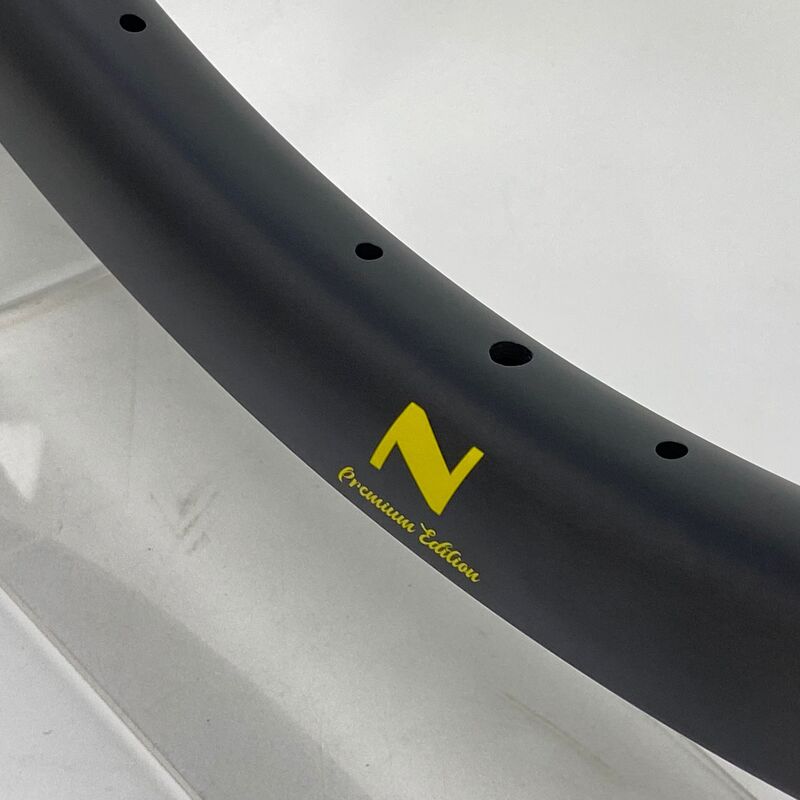 You want custom graphics/colours on carbon rims?, photo 3 of 3