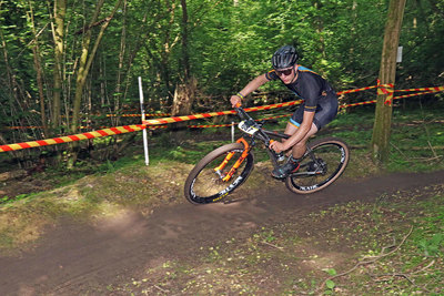 Mud sweat and gears, photo 3 of 4