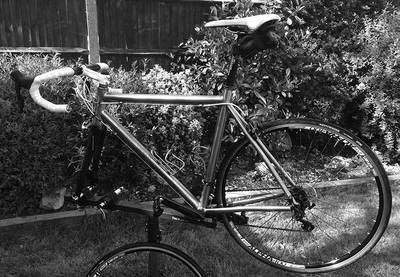 Travers Road Elite 2000km spit and polish, photo 1 of 3