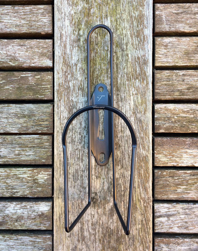 Travers titanium Bottle cages, photo 1 of 24