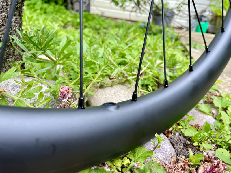 Nextie CRV 700 gravel wheel build, photo 4 of 8