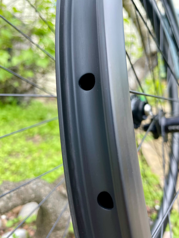 Nextie CRV 700 gravel wheel build, photo 8 of 8