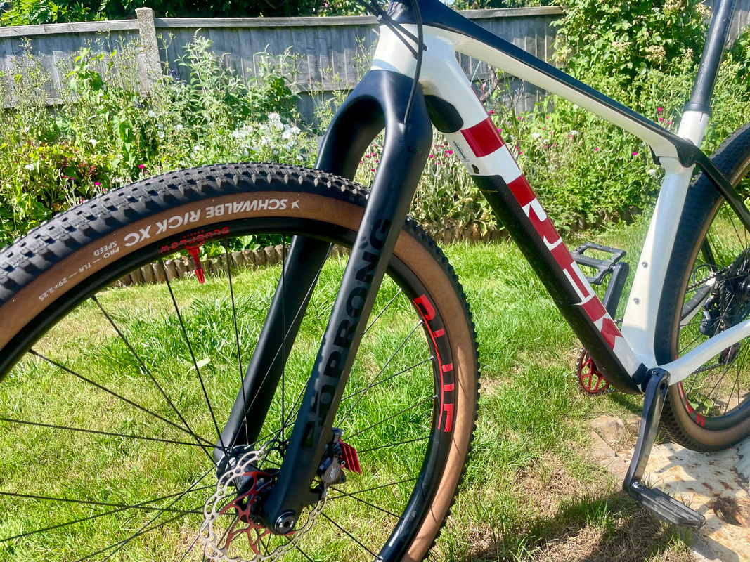Trek Supercaliber Goes Rigid – Travers EVO Prong Carbon Fork Conversion, photo 1 of 4