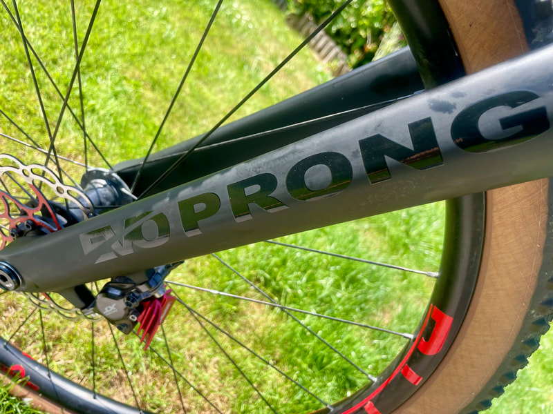 Trek Supercaliber Goes Rigid – Travers EVO Prong Carbon Fork Conversion, photo 4 of 4