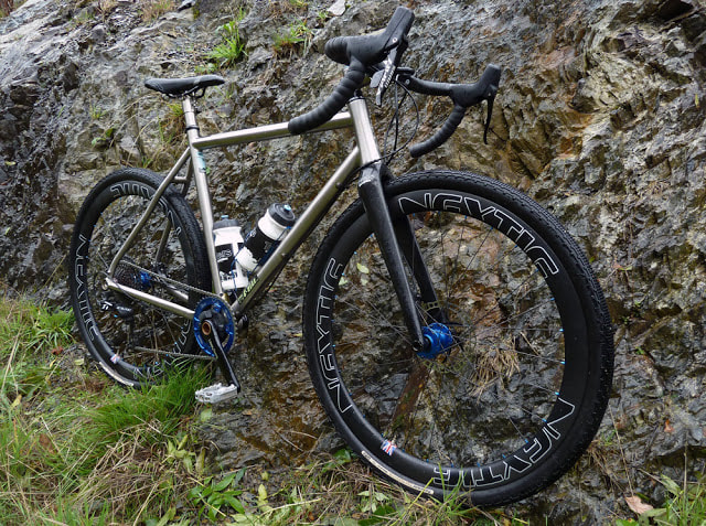 Travers DIRTi Review, photo 1 of 4