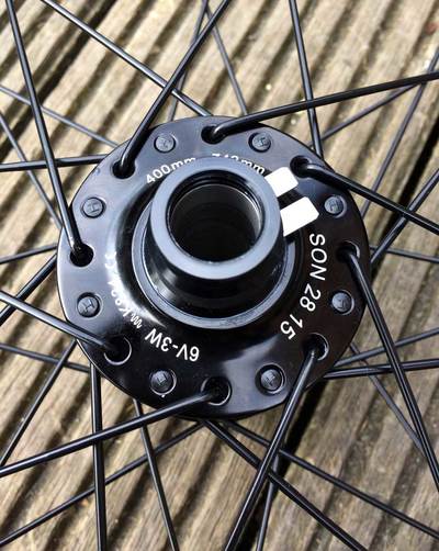 Schmidt Son 28 Dynamo wheel build, photo 2 of 3
