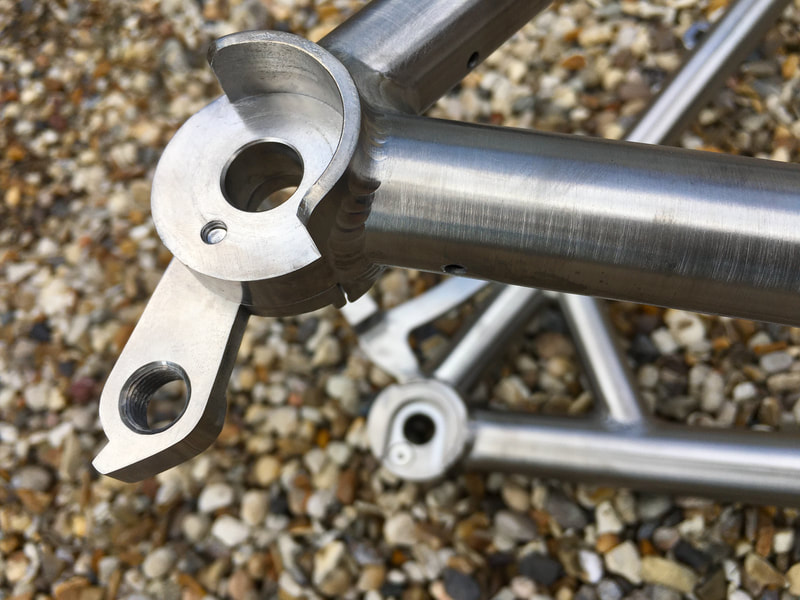 Bendy Bespoke Bike Frame, photo 2 of 8