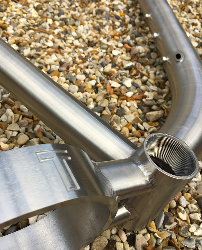 Bendy Bespoke Bike Frame, photo 4 of 8