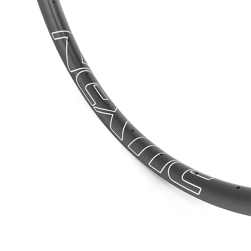 New Carbon Down hill rims, photo 3 of 4